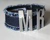 bracelet en jeans brut dévoré avec initiales MR logo Taille ajustable