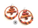 Boucles d'oreilles créoles géantes 8 cm style ethnique perles bois bambou tons rouge orange marron