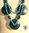 collier sautoir en perles et palets fantaisies de bois exotique totalement bleu
