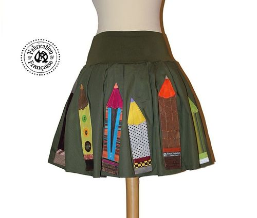 Hollow pleated skirt style skirt in khaki cotton encrusted with pencils size to choose