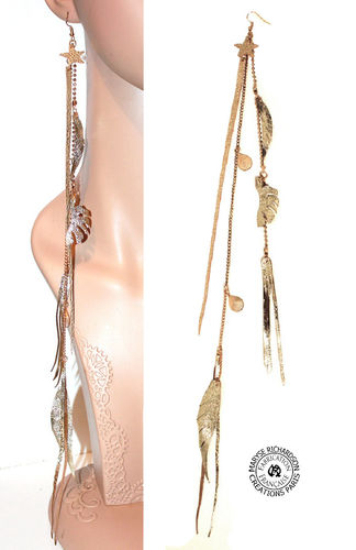 1 long single solo earring 38 cm in leather with light gold star tassel chains