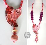 Collier sautoir perles modèle unique bois et papier breloque fantaisie cœur et perle artisanale